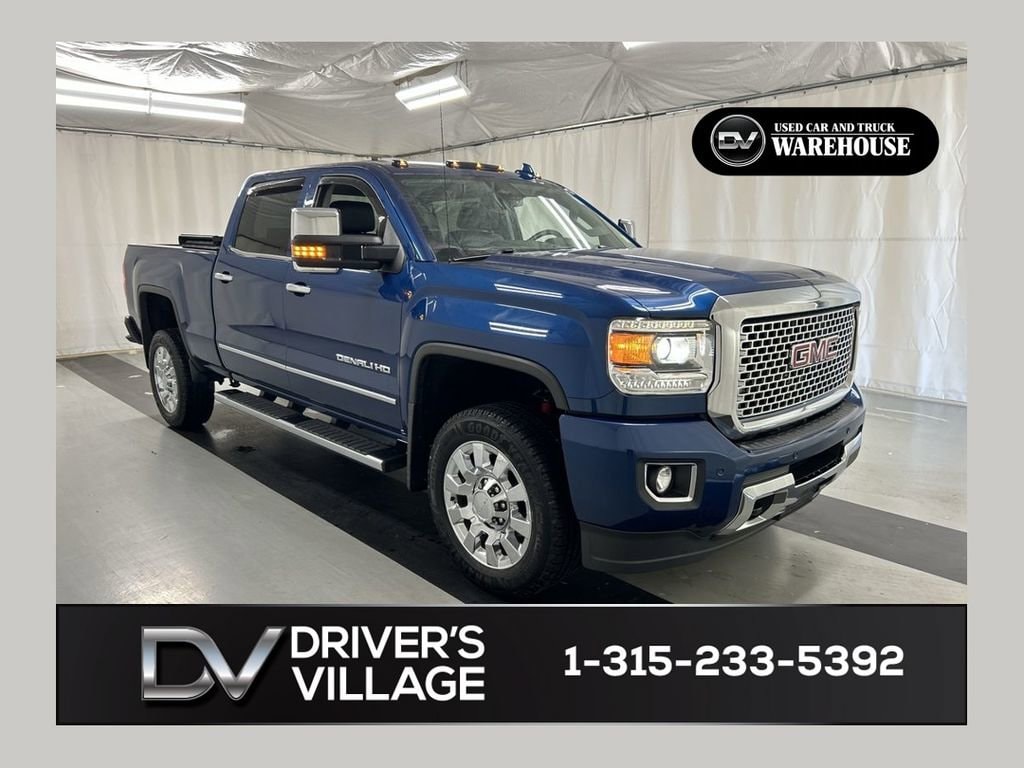 2017 GMC Sierra 4WD Crew Cab Standard Box Denali's photo