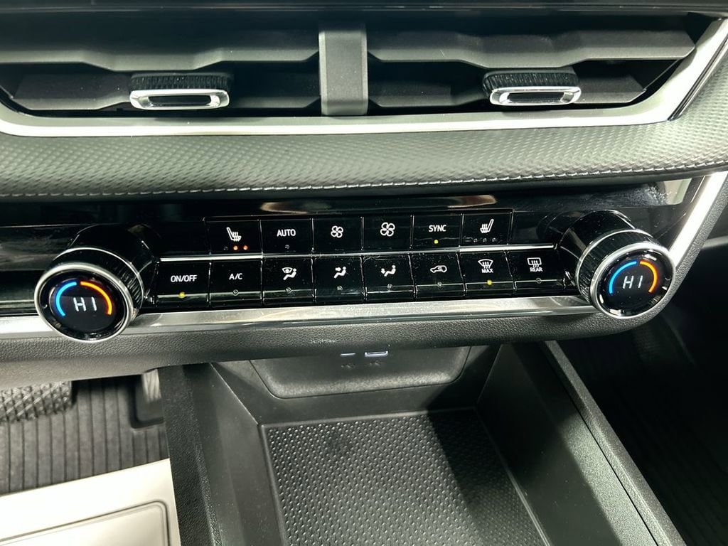 2026 Chevrolet Equinox LT - Photo 16