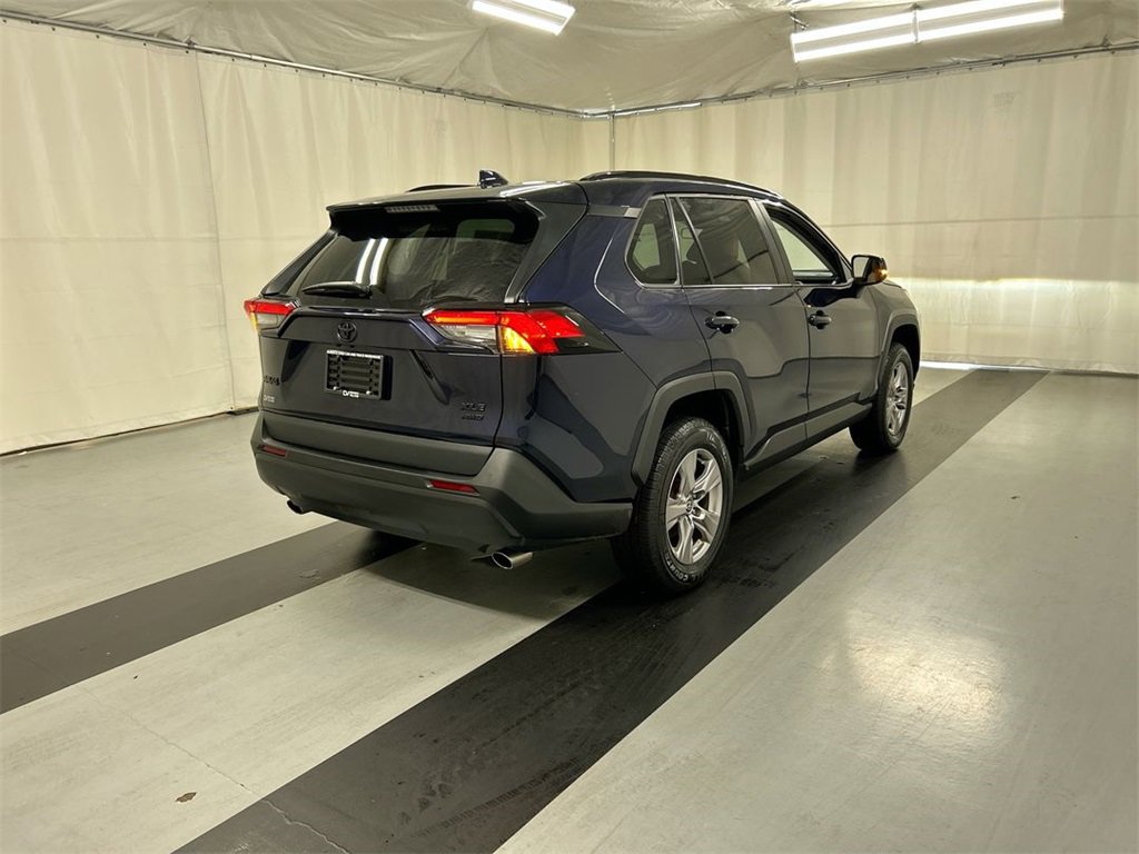Used 2022 Toyota RAV4 XLE with VIN 2T3P1RFV6NW270887 for sale in Kansas City