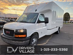 2025 GMC Savana Cutaway 4500 2WT Cutaway Van