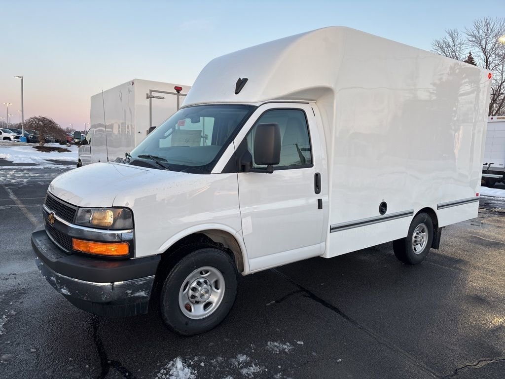 New 2025 Chevrolet Express Cutaway 3500 1WT Cutaway Van