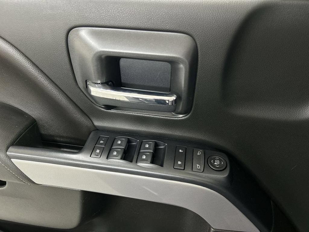 2018 Chevrolet Silverado 1500 LT - Photo 11
