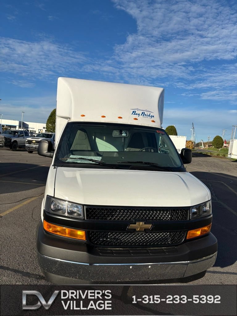 2025 Chevrolet Express Cutaway