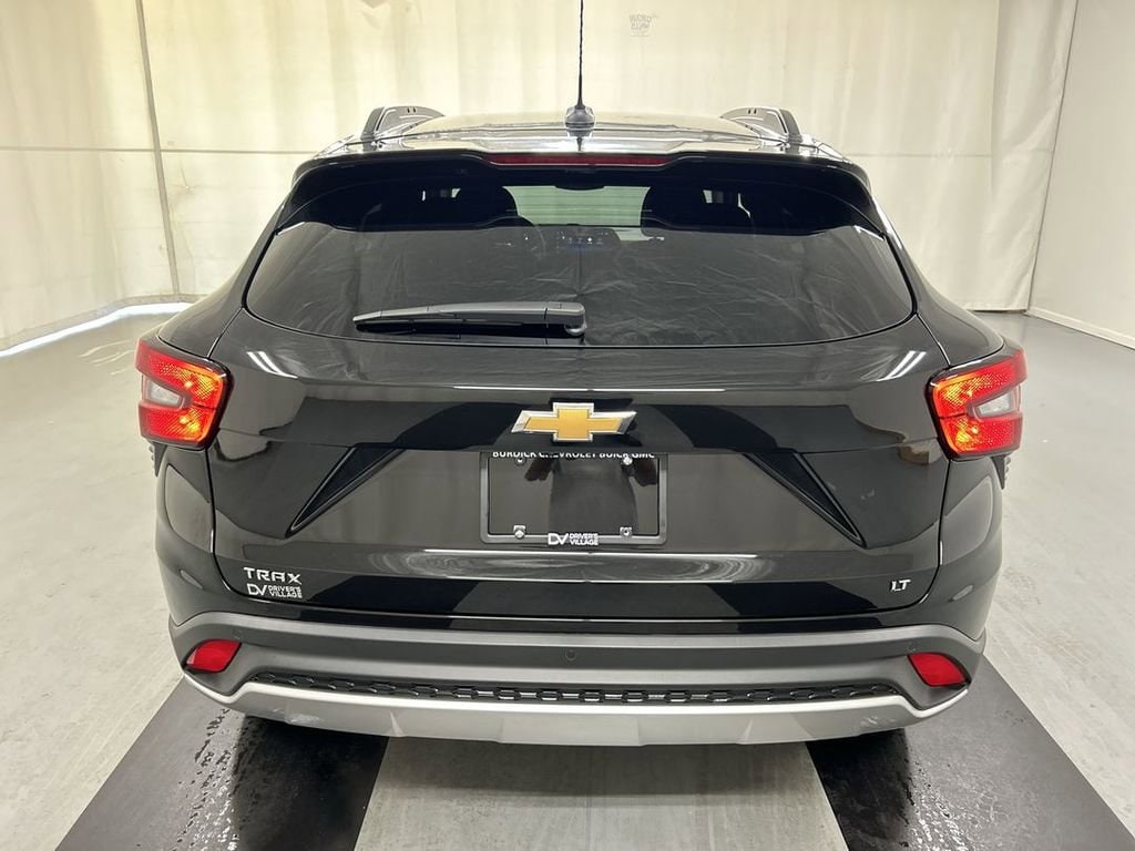 2026 Chevrolet Trax LT - Photo 8