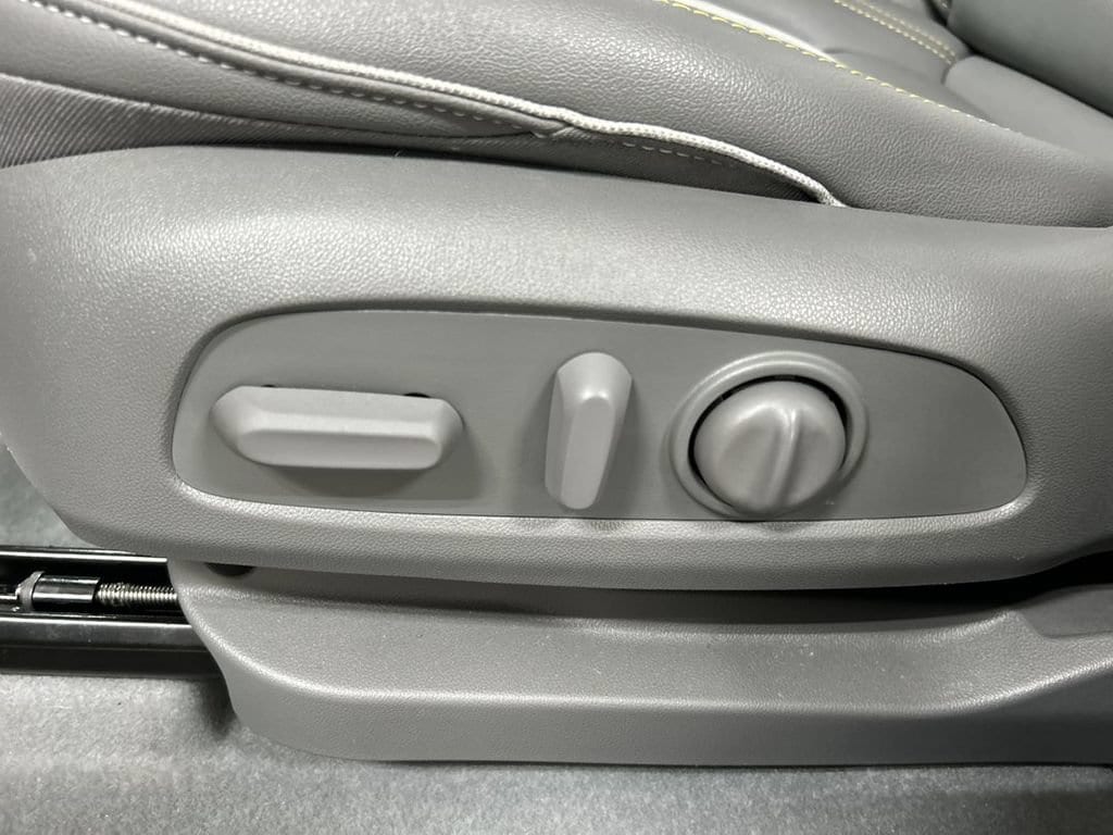 2023 Chevrolet Bolt EUV Premier - Photo 10