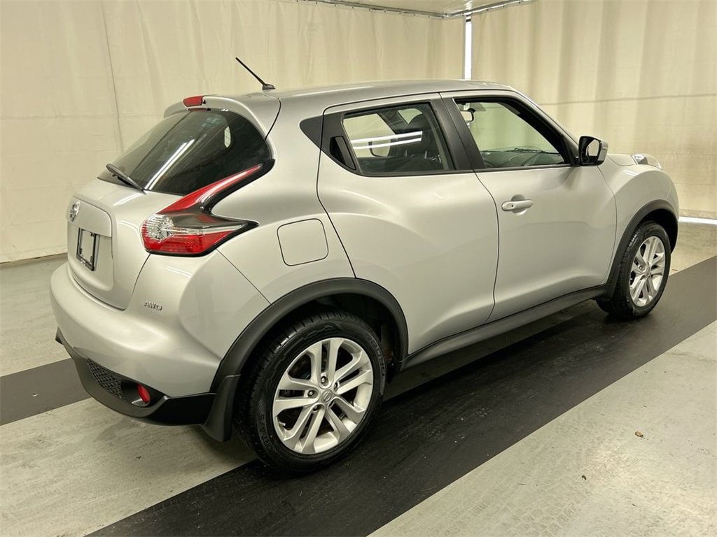 Used 2015 Nissan JUKE S with VIN JN8AF5MV0FT560859 for sale in Cicero, NY