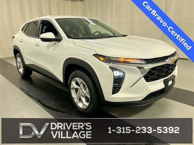 2025 Chevrolet Trax LS's photo