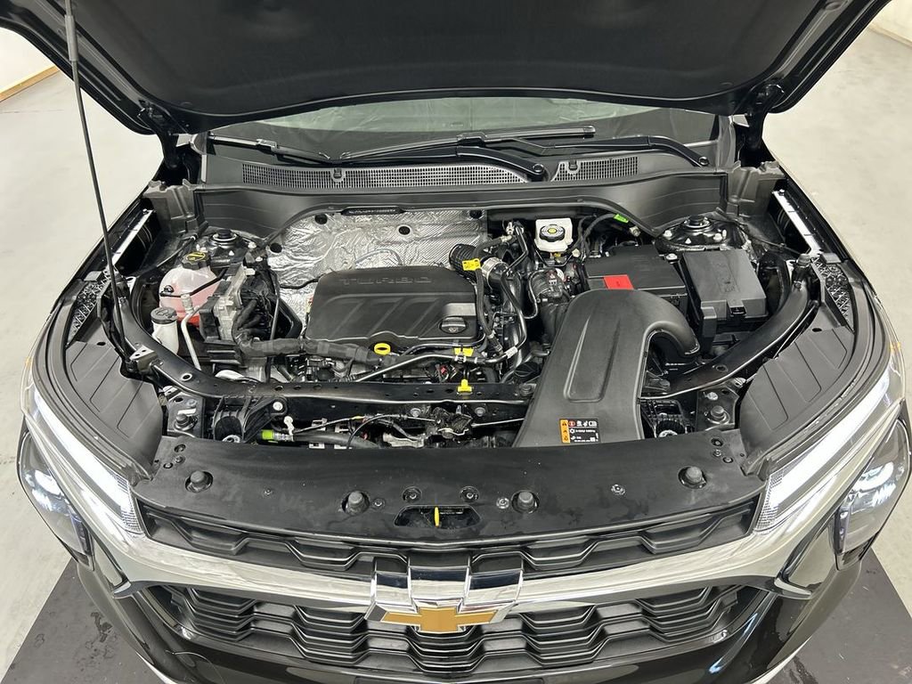 2026 Chevrolet Trax LT - Photo 10