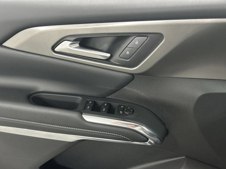 2026 Chevrolet Traverse LT - Photo 12