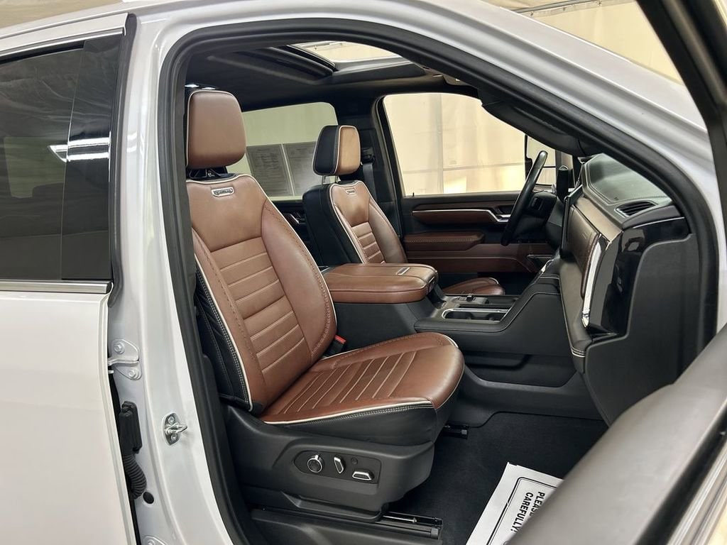 2024 GMC Sierra 3500HD Denali Ultimate - Photo 23