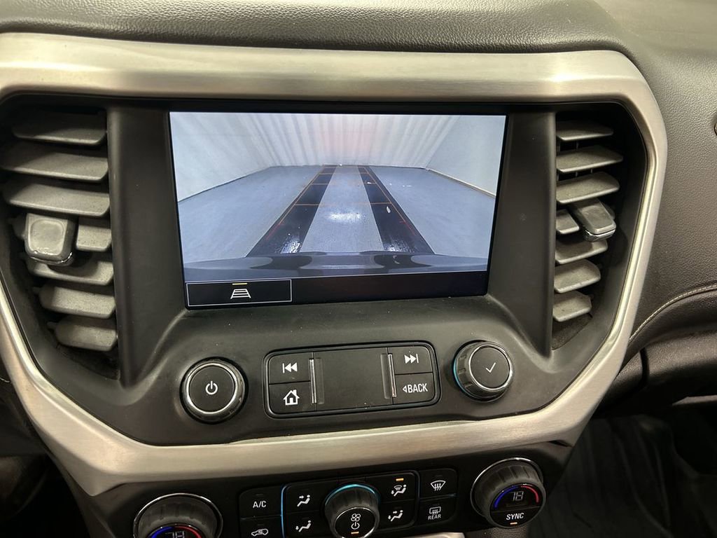 2022 GMC Acadia SLE - Photo 15