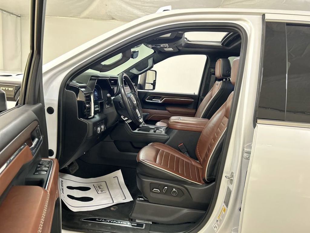 2024 GMC Sierra 3500HD Denali Ultimate - Photo 9
