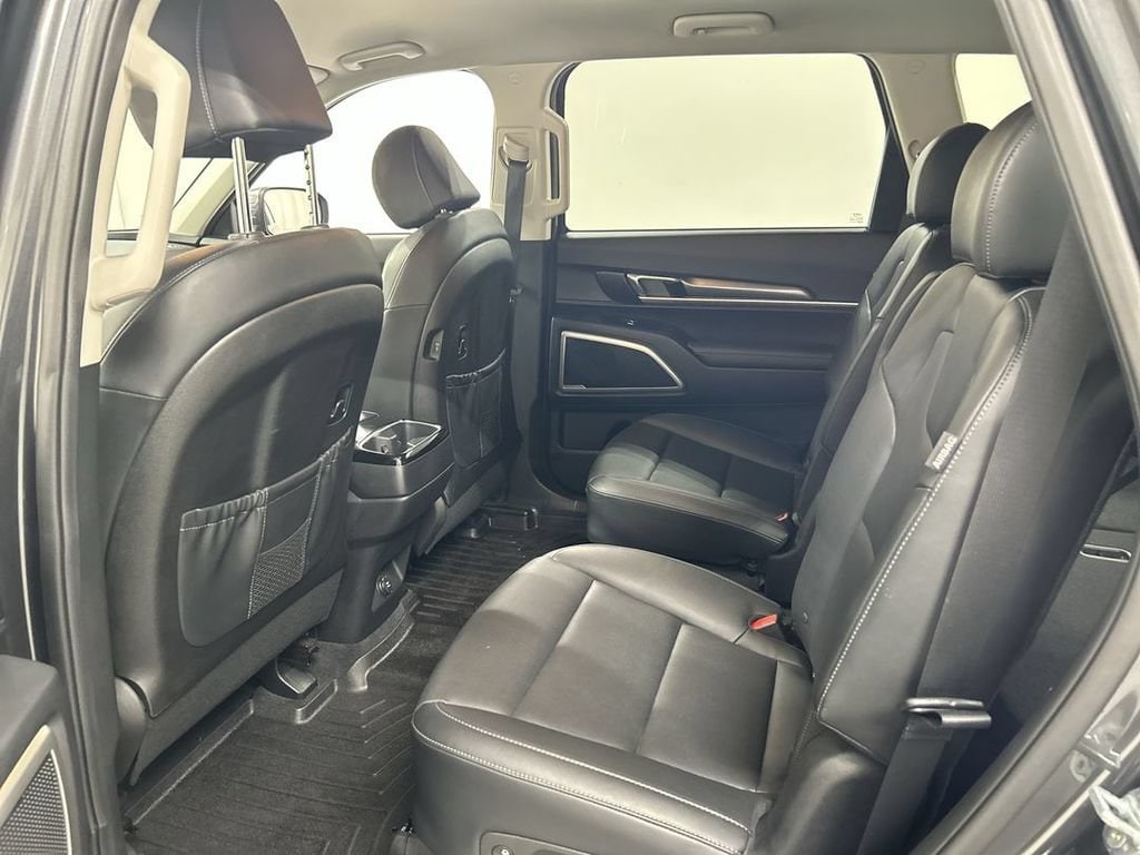 2023 Kia Telluride S - Photo 20