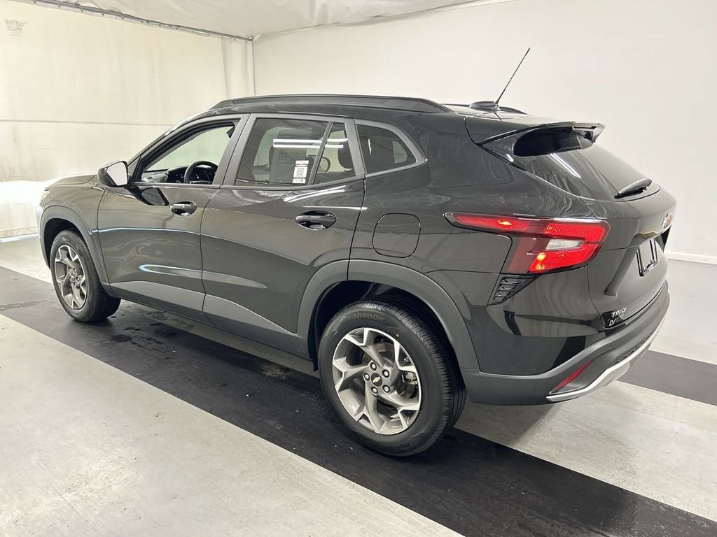 2026 Chevrolet Trax LT - Photo 6