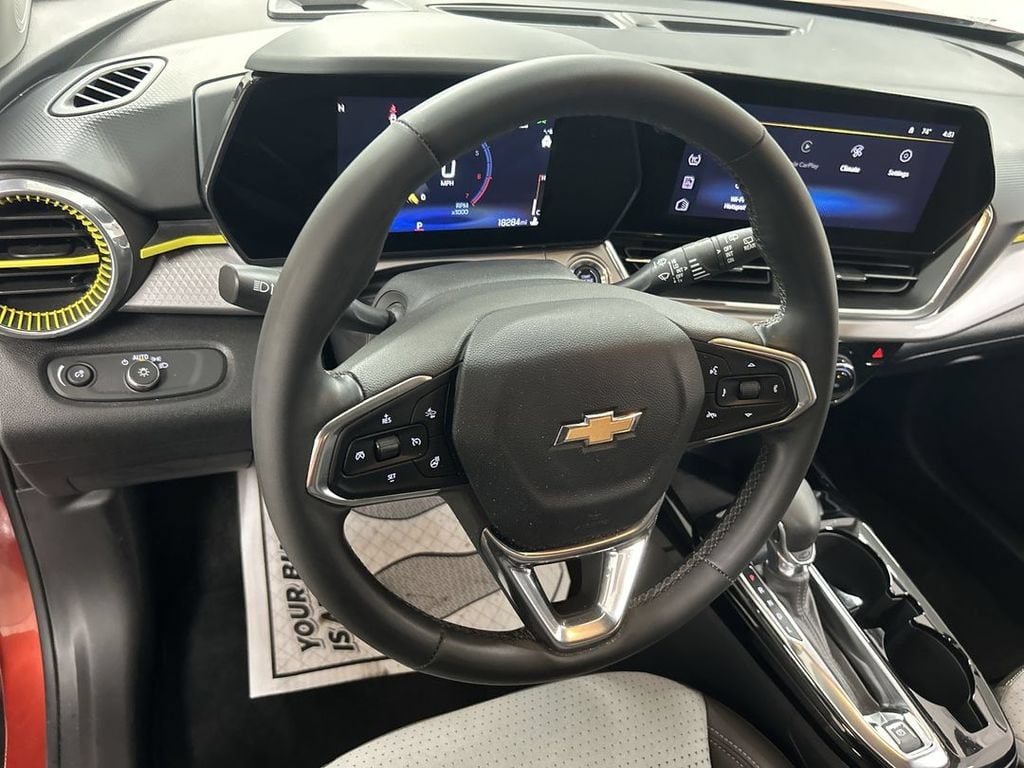 Used 2024 Chevrolet Trax LT SUV