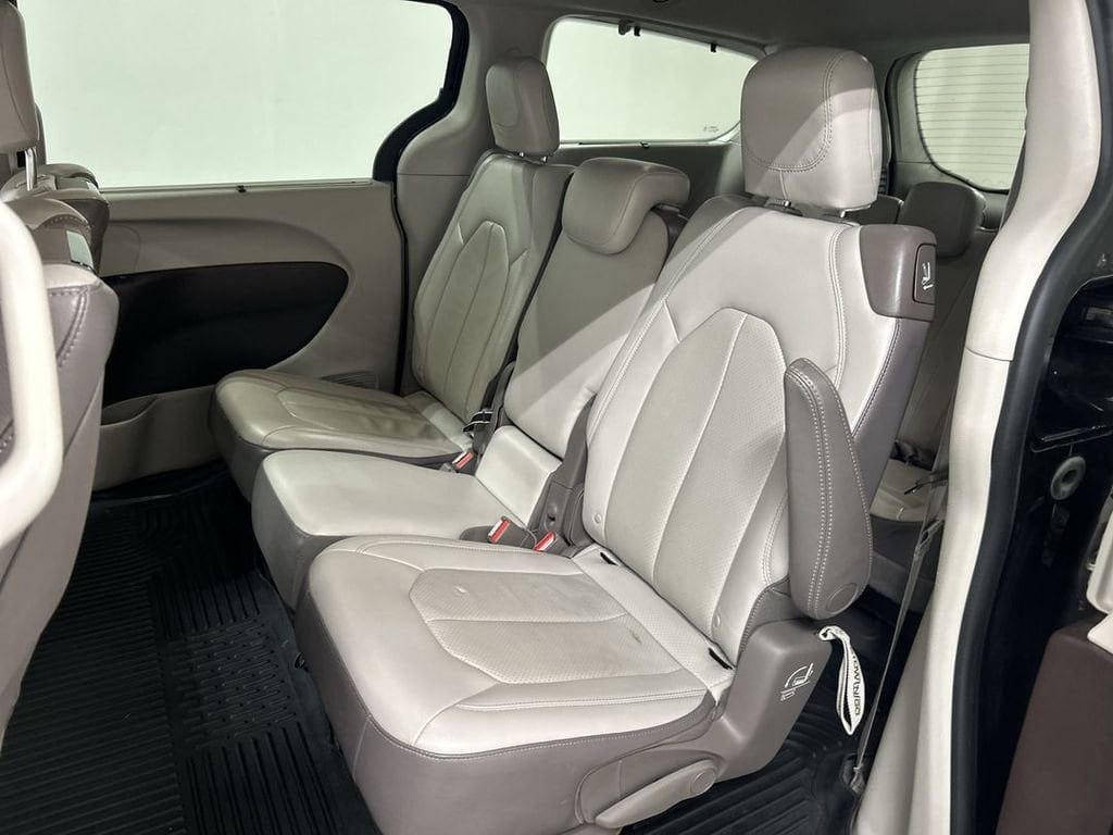 2017 Chrysler Pacifica Touring-L Plus - Photo 19