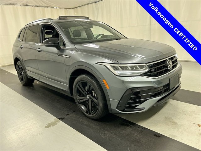 2023 Volkswagen Tiguan SE R-LINE BLACK