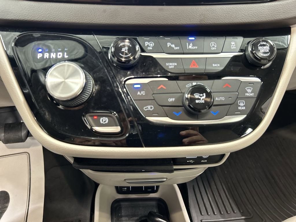 2017 Chrysler Pacifica Touring-L Plus - Photo 16