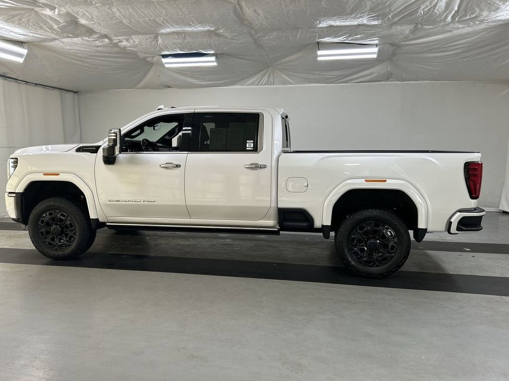2024 GMC Sierra 3500HD Denali Ultimate - Photo 6