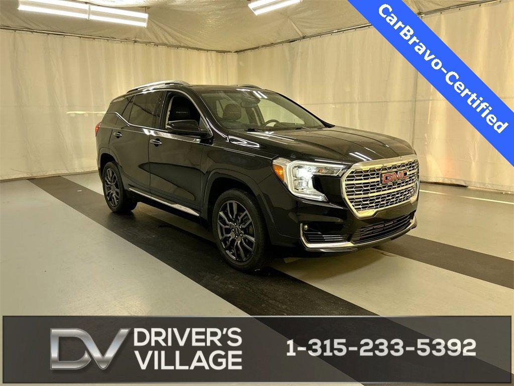 2023 GMC Terrain Denali's photo