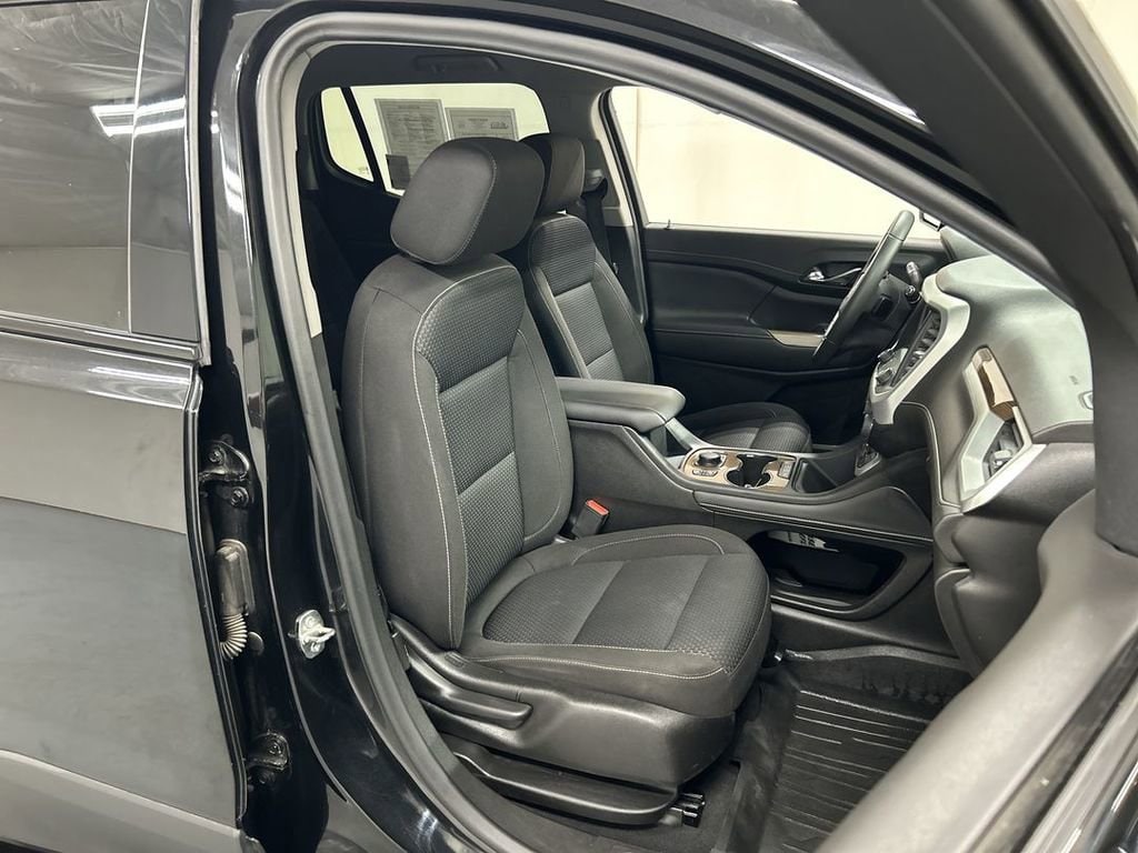 2022 GMC Acadia SLE - Photo 23