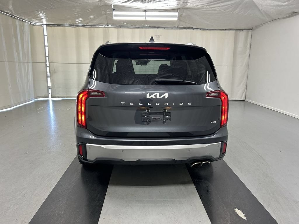 2023 Kia Telluride S - Photo 22