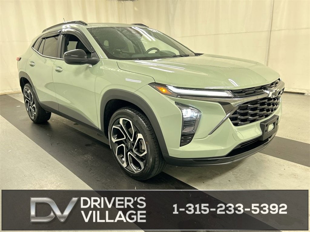 2024 Chevrolet Trax RS's photo