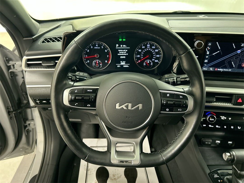 2023 Kia K5 GT-Line photo 4