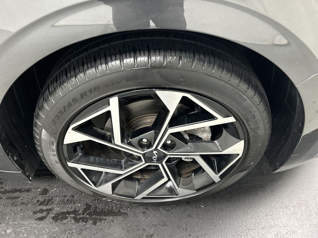 2025 Kia K5 EX - Photo 8