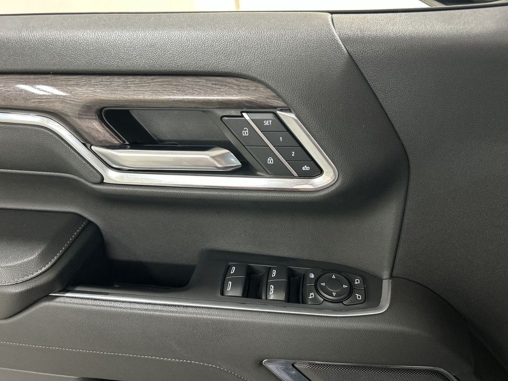 2024 Chevrolet Silverado 1500 LTZ - Photo 11