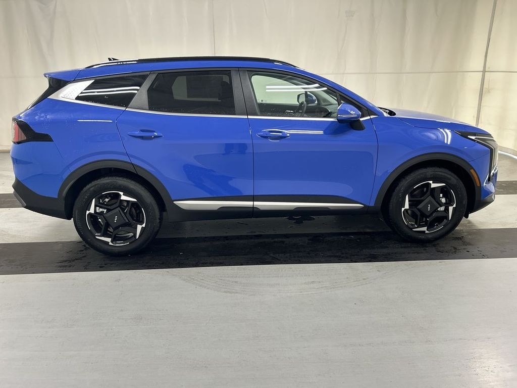 New 2026 Kia Sportage EX SUV