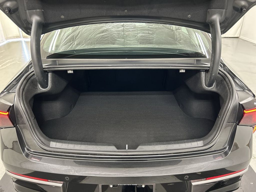 2025 Kia K5 EX - Photo 23