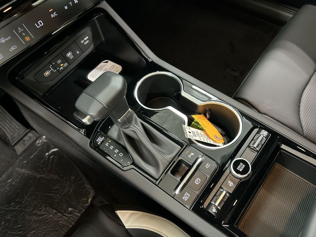 2026 Kia K5 GT-Line - Photo 18