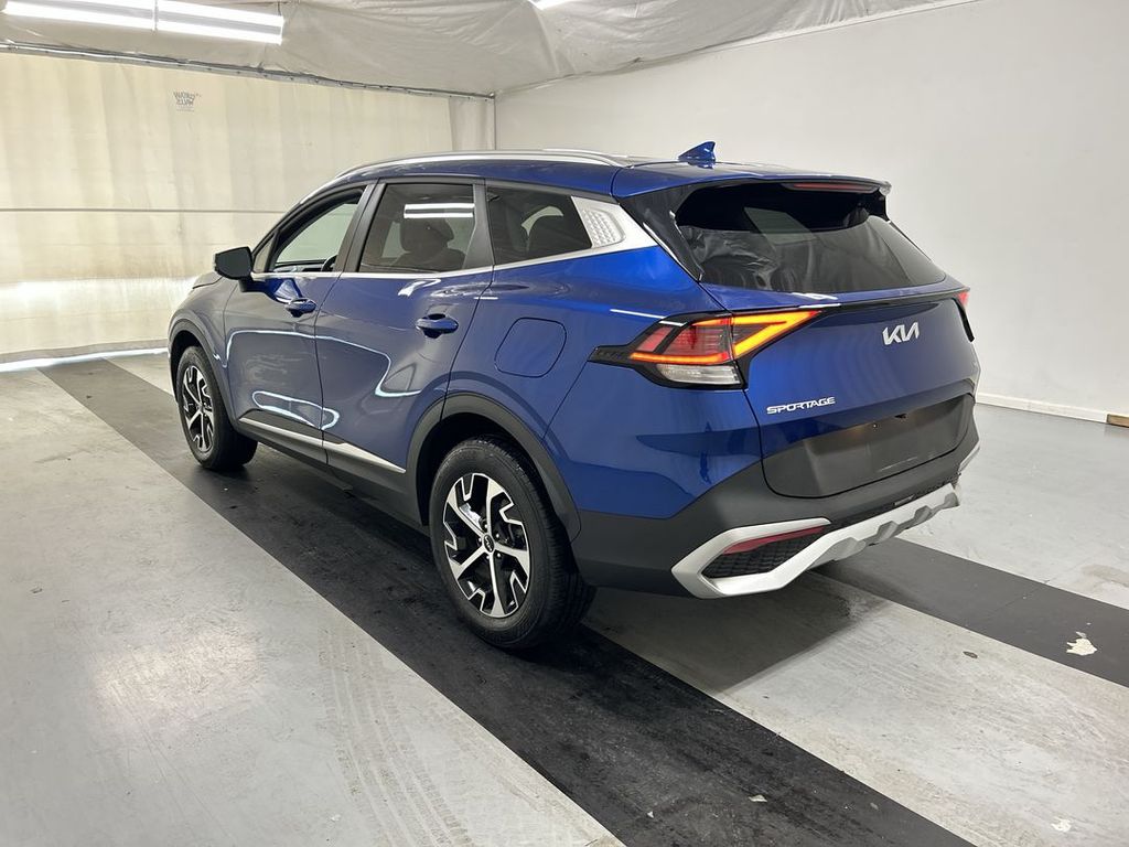 2025 Kia Sportage EX - Photo 7