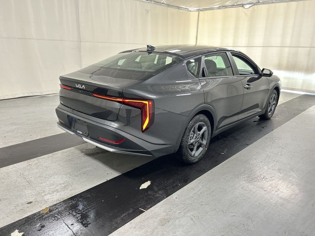 New 2026 Kia K4 LXS Sedan