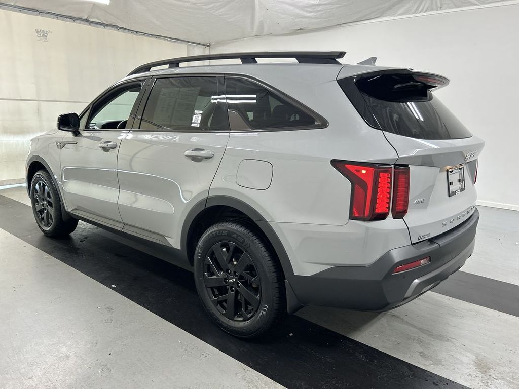 2022 Kia Sorento X-Line S - Photo 7