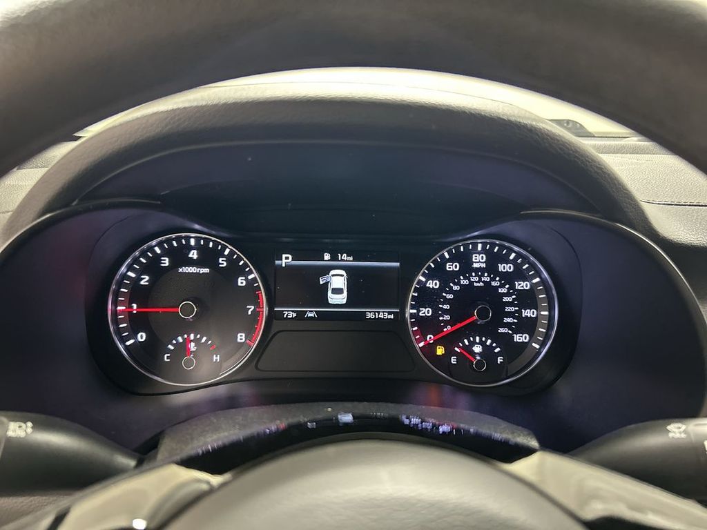 2023 Kia Forte LXS - Photo 13