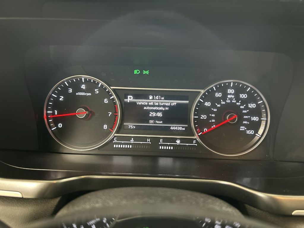 2021 Kia Sorento S - Photo 13