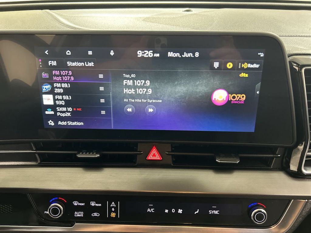 2025 Kia Sportage EX - Photo 14