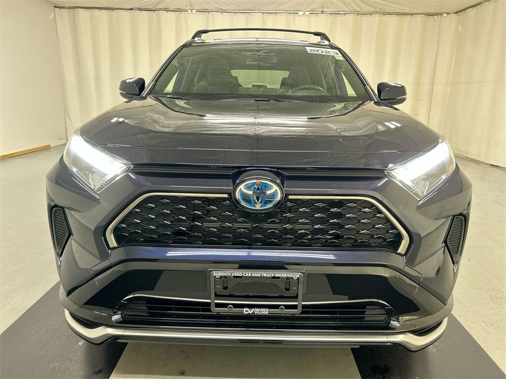 2023 Toyota RAV4 Prime SE photo 3