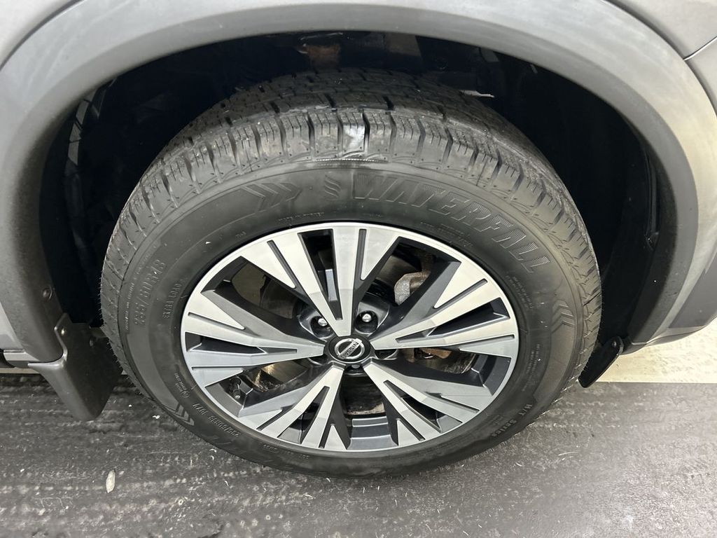2021 Nissan Rogue SV - Photo 8