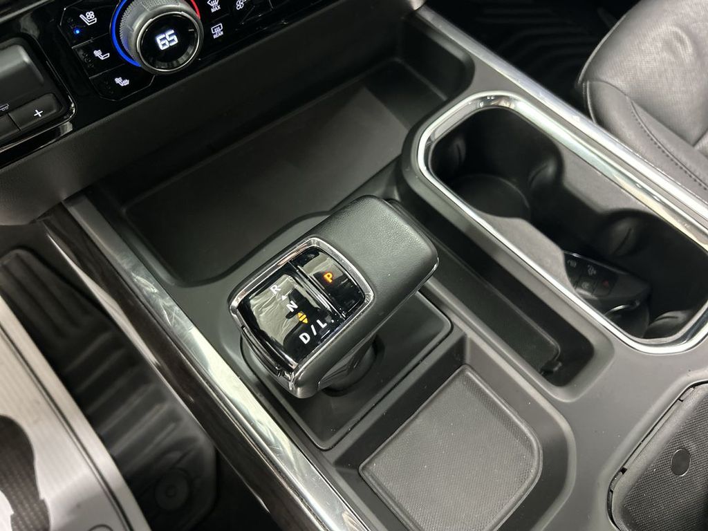 2024 Chevrolet Silverado 1500 LTZ - Photo 17