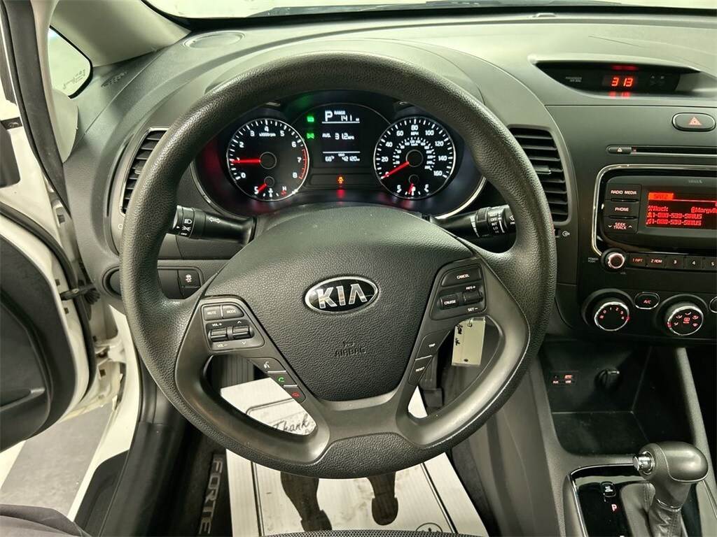2018 Kia Forte LX Base photo 4