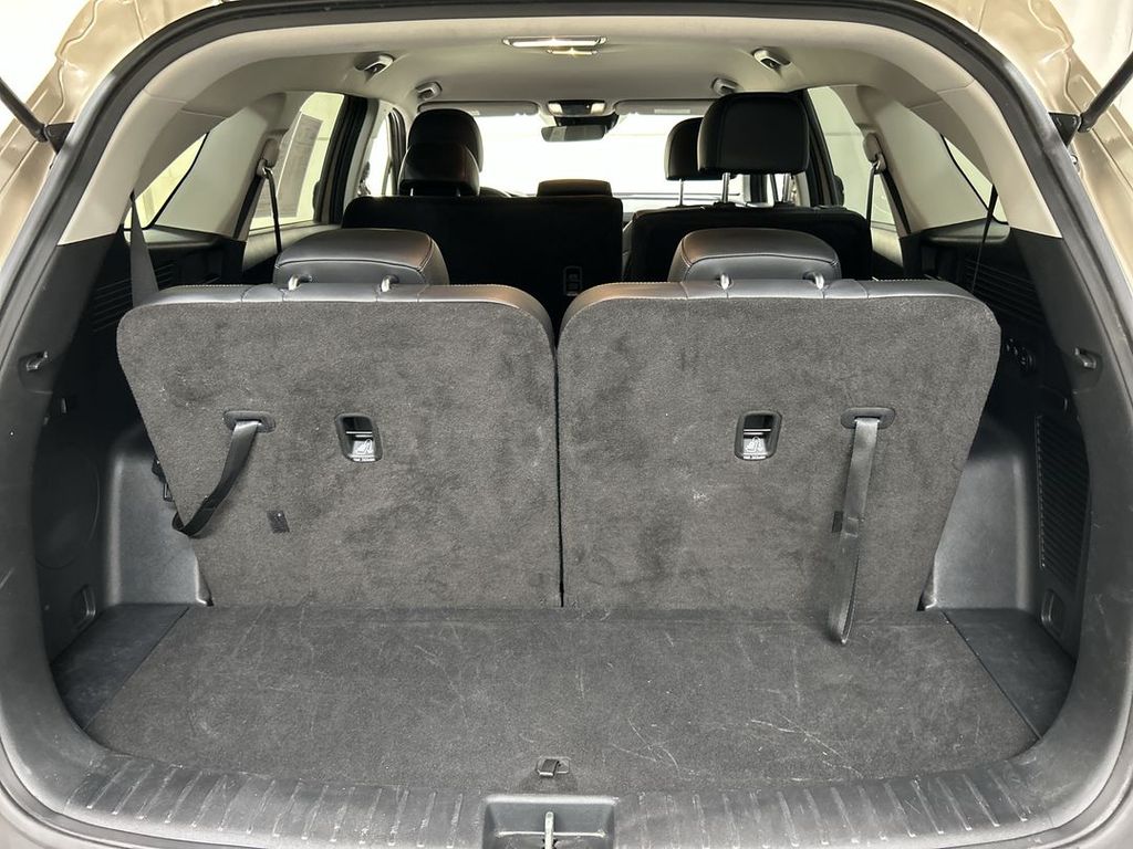 2021 Kia Sorento S - Photo 22