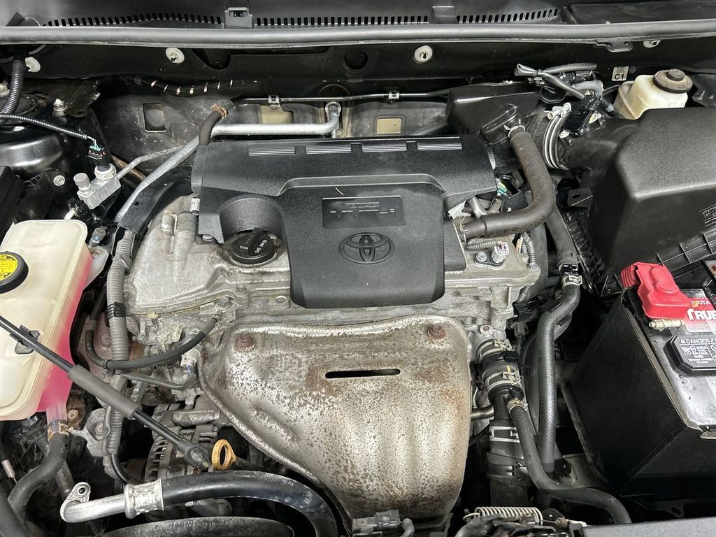 2017 Toyota RAV4 LE - Photo 23