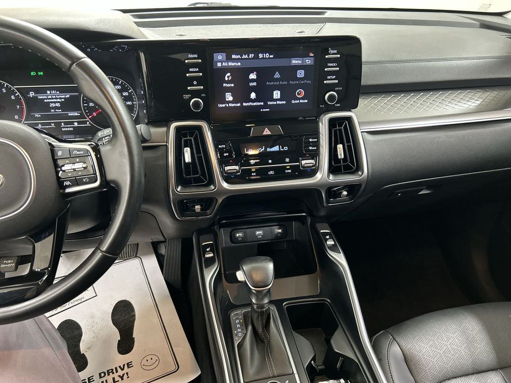 2021 Kia Sorento S - Photo 18