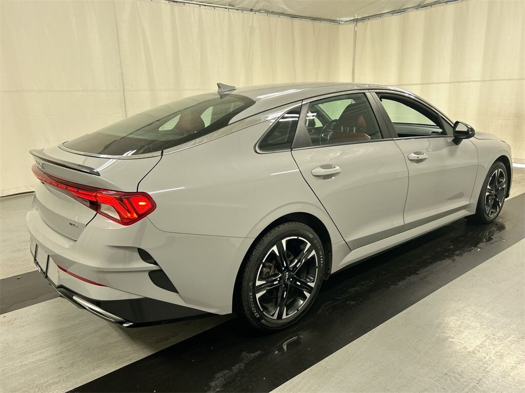 2024 Kia K5 GT-Line photo 2