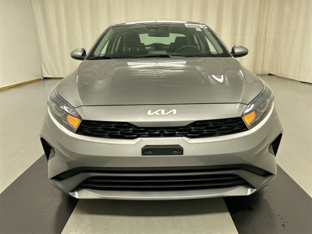 2023 Kia Forte LXS photo 3