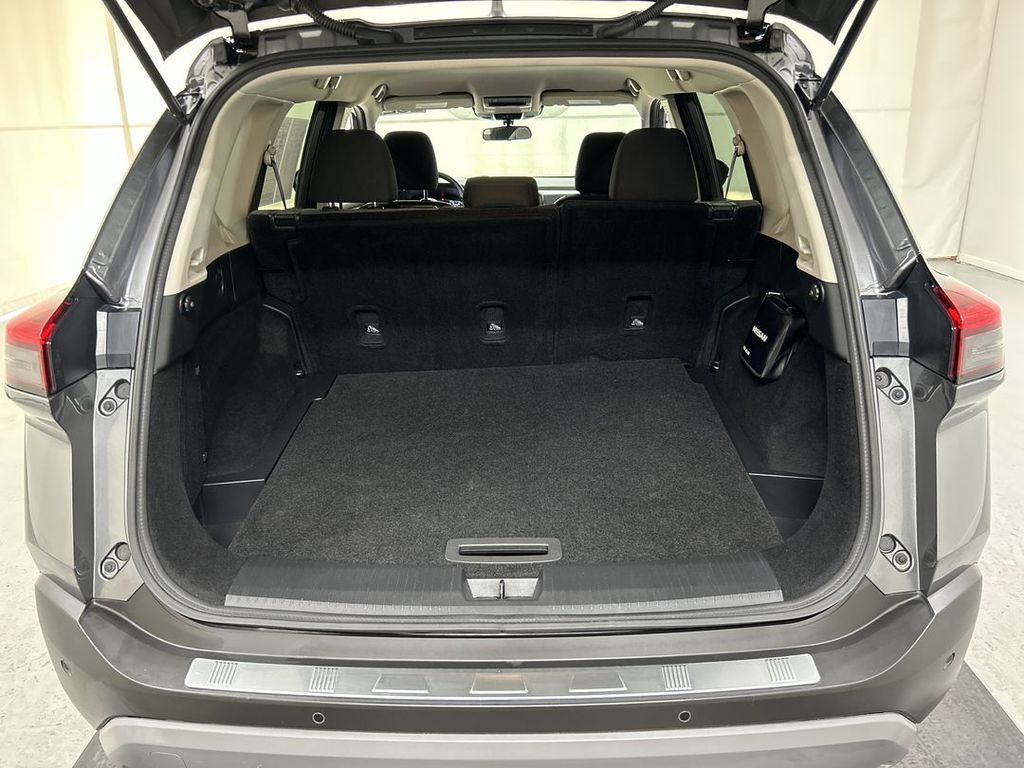 2021 Nissan Rogue SV - Photo 21