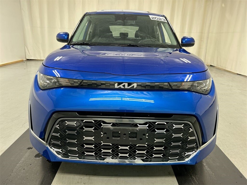 2023 Kia Soul GT-Line photo 3